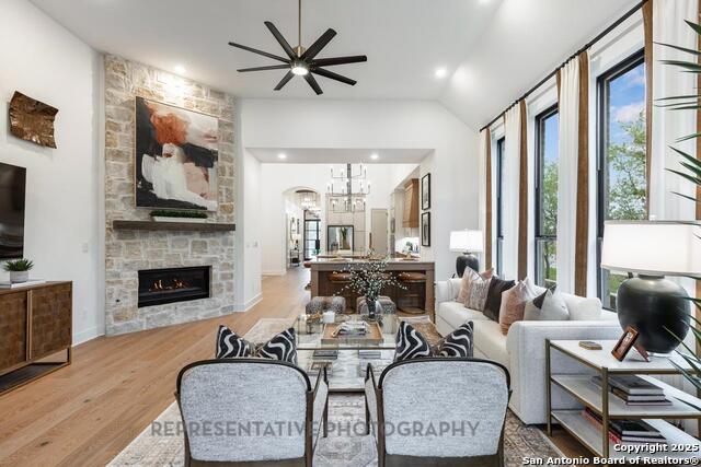 Image 18 of 44 For 201 Barton Creek