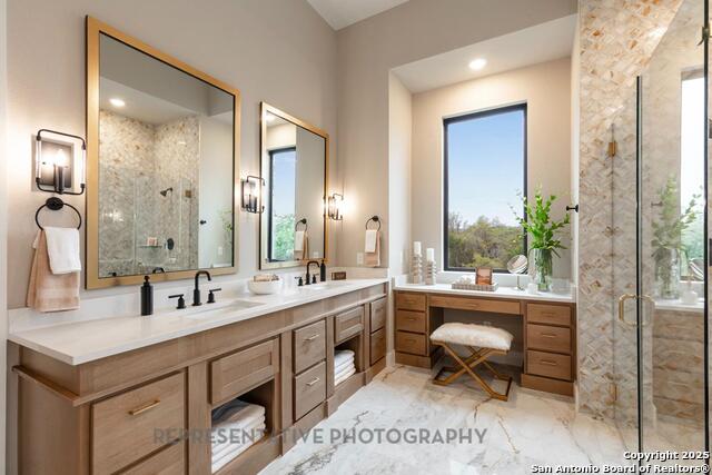 Image 21 of 44 For 201 Barton Creek