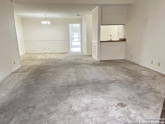 Image 10 of 37 For 7738 Chambers Rd.  403