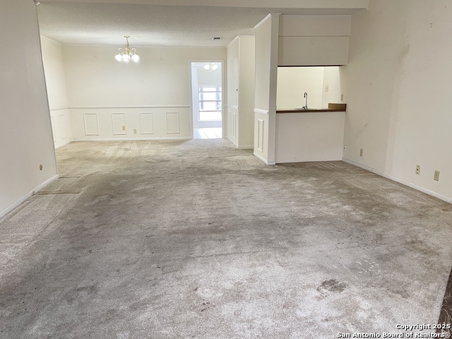 Image 11 of 37 For 7738 Chambers Rd.  403