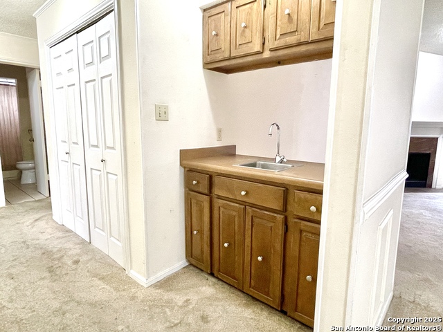 Image 15 of 37 For 7738 Chambers Rd.  403