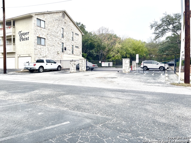 Image 36 of 37 For 7738 Chambers Rd.  403