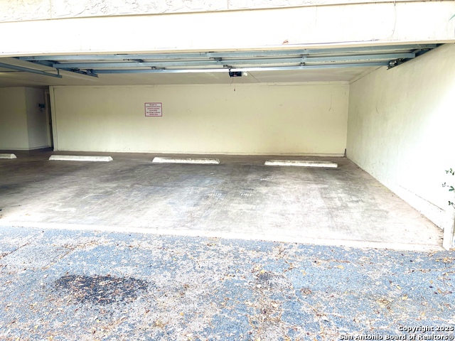 Image 6 of 37 For 7738 Chambers Rd.  403