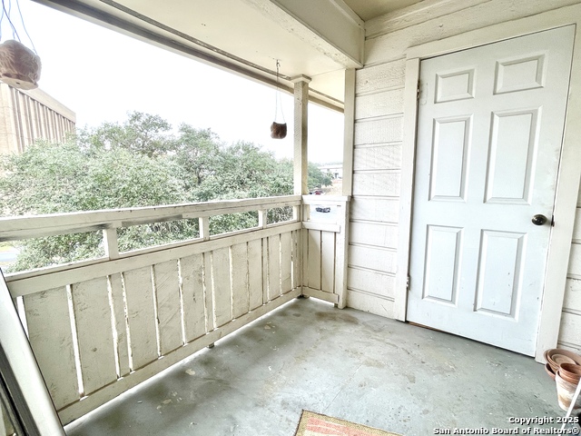 Image 8 of 37 For 7738 Chambers Rd.  403