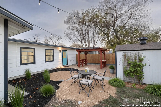 Image 15 of 48 For 636 Southeast Terrace