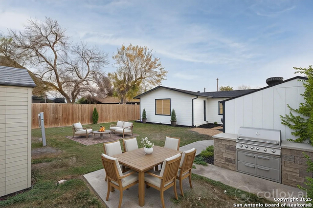 Image 17 of 48 For 636 Southeast Terrace