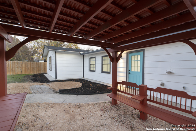 Image 28 of 48 For 636 Southeast Terrace