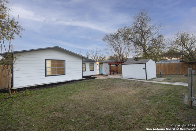 Image 32 of 48 For 636 Southeast Terrace