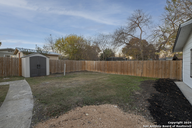 Image 37 of 48 For 636 Southeast Terrace