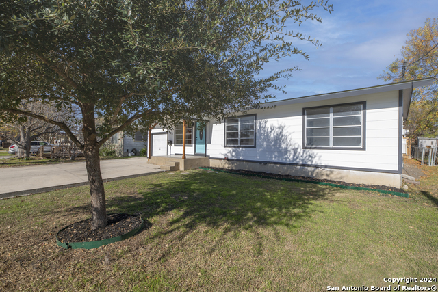 Image 42 of 48 For 636 Southeast Terrace