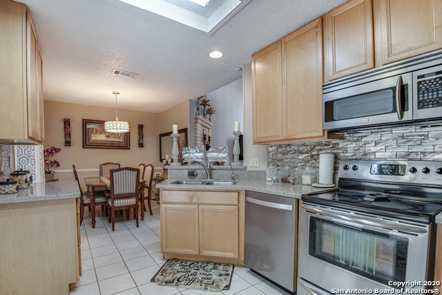 Image 9 of 22 For 6250 Candleview Ct