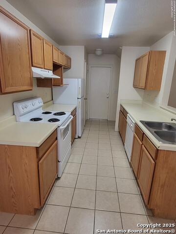 Image 6 of 14 For 8011 Maverick Climb