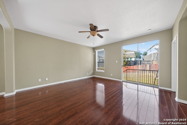 Image 13 of 31 For 6037 Scenic Links