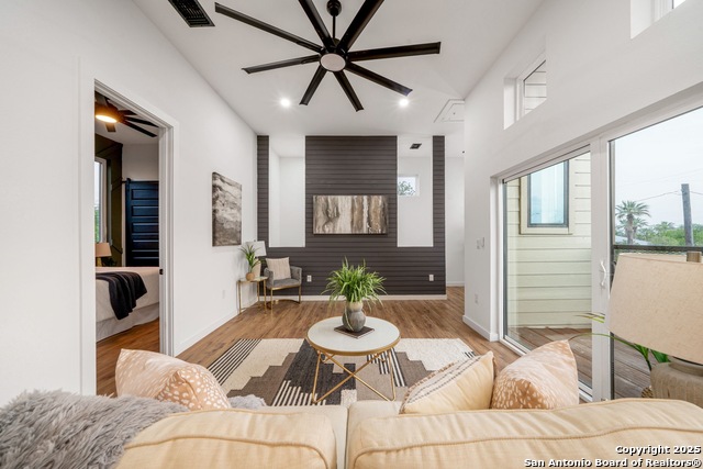 Image 8 of 39 For 107 Harding Place #101  101