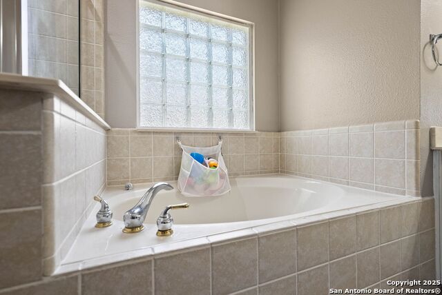 Image 22 of 41 For 7302 Carriage Bay