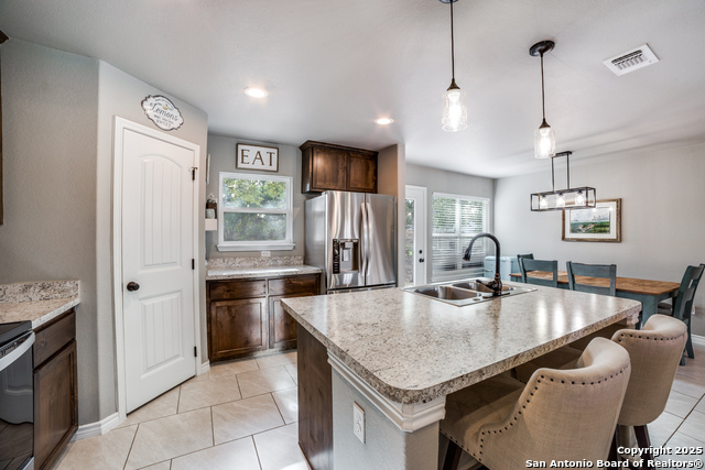 Image 10 of 25 For 388 Bluff View