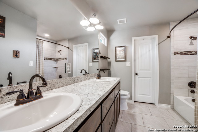 Image 15 of 25 For 388 Bluff View