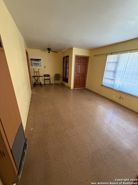 Image 2 of 10 For 1718 Kendalia