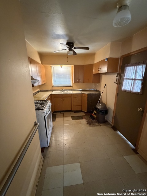 Image 3 of 10 For 1718 Kendalia