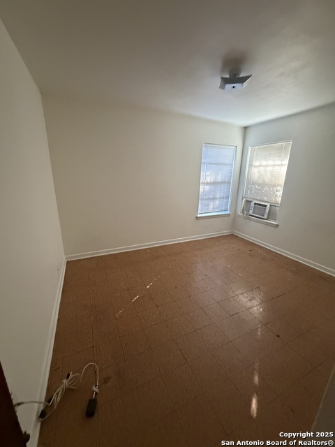 Image 5 of 10 For 1718 Kendalia