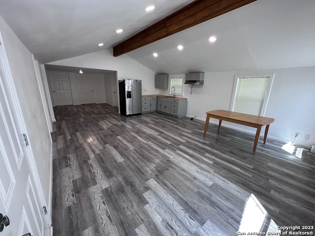 Image 2 of 10 For 1615 Amanda  