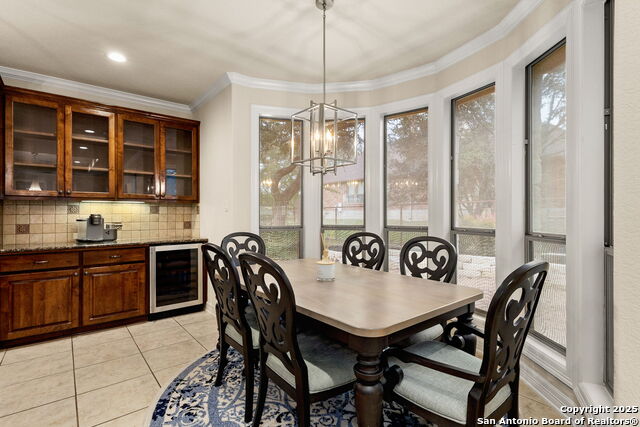 Image 17 of 37 For 372 Shady