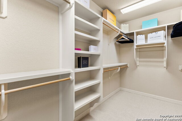 Image 23 of 37 For 372 Shady