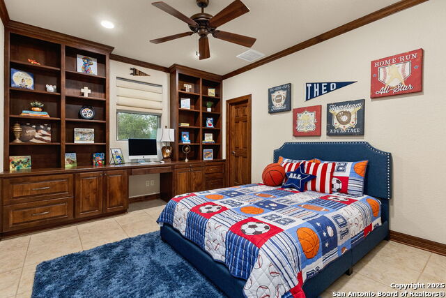 Image 25 of 37 For 372 Shady