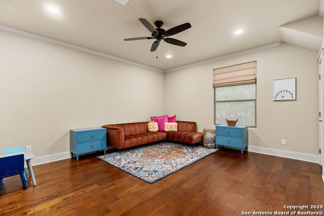 Image 26 of 37 For 372 Shady