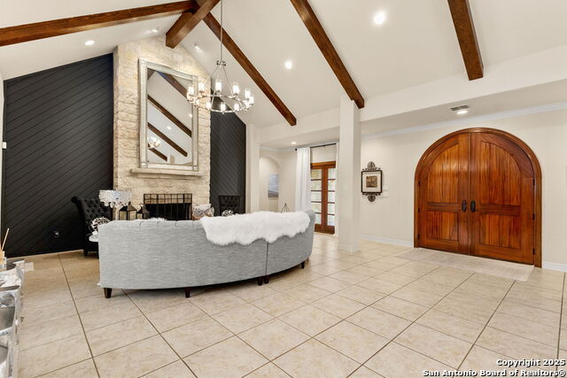 Image 8 of 37 For 372 Shady