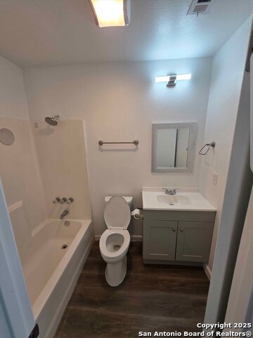 Image 8 of 8 For 1503 Vanderbilt