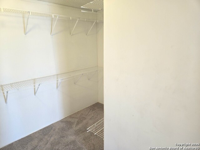 Image 11 of 19 For 4124 Farmview