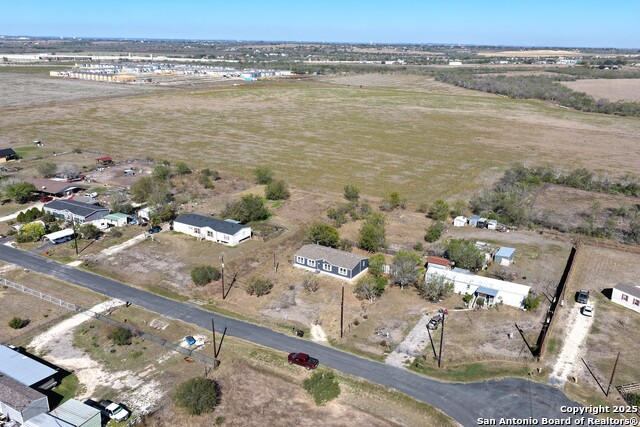 Image 2 of 19 For 4124 Farmview