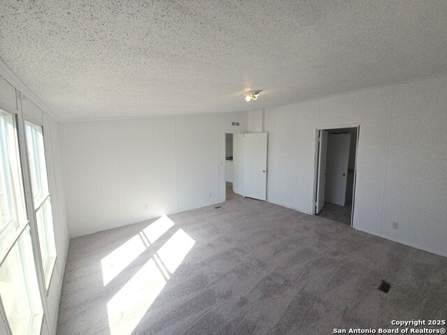 Image 8 of 19 For 4124 Farmview