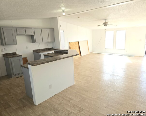 Image 9 of 19 For 4124 Farmview