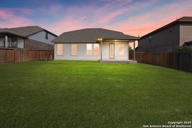 Listing photo id 30 for 219 Lucchese