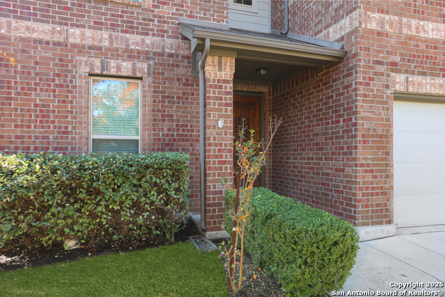 Listing photo id 2 for 219 Lucchese