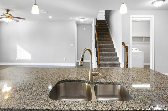 Listing photo id 5 for 219 Lucchese