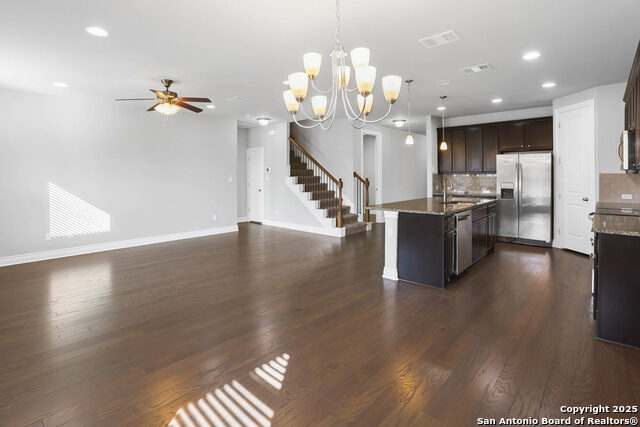 Listing photo id 7 for 219 Lucchese