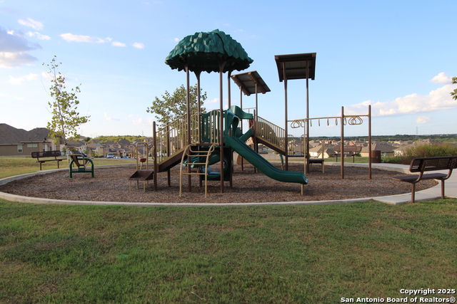 Image 27 of 33 For 328 Swift Move