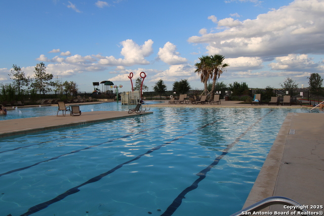 Image 31 of 33 For 328 Swift Move