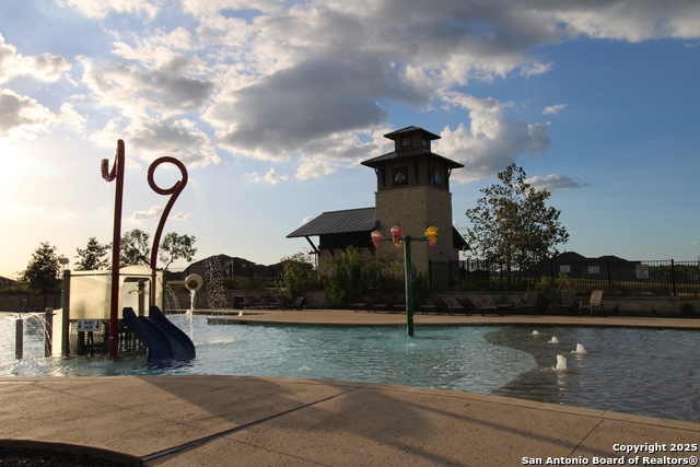 Image 33 of 33 For 328 Swift Move