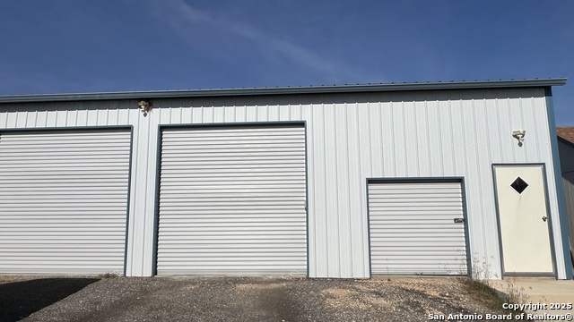 Image 15 of 17 For 135 May