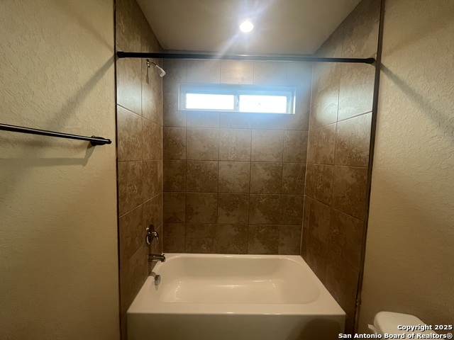 Image 15 of 24 For 6602 Arancione Ave.  102