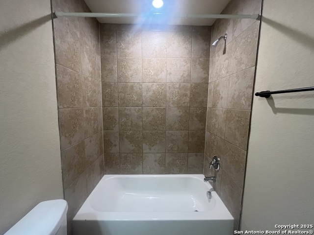 Image 23 of 24 For 6602 Arancione Ave.  102