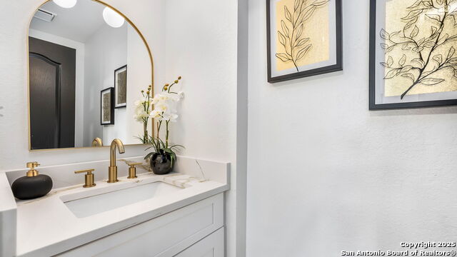 Image 10 of 21 For 606 San Augustine