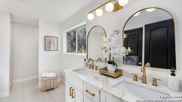 Image 13 of 21 For 606 San Augustine