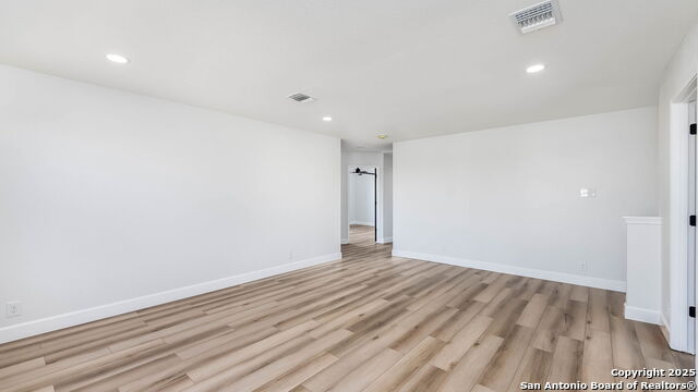 Image 16 of 21 For 606 San Augustine