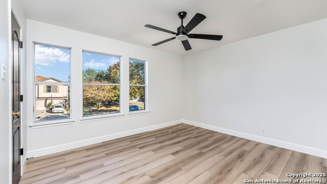 Image 18 of 21 For 606 San Augustine