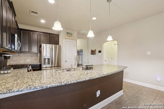 Image 3 of 46 For 8626 Laheema